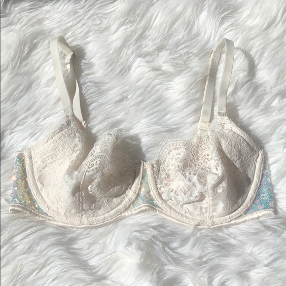 Victorias Secret • Dream Angels Lace Iridescent Sequin Pushup Without Padding - Picture 4 of 10